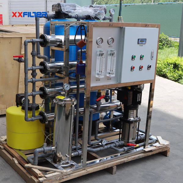 4噸純水反滲透設(shè)備
